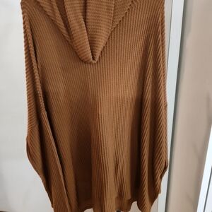 Zenana Outfitters Ribbed Hooded Tunic Sweater in Camel